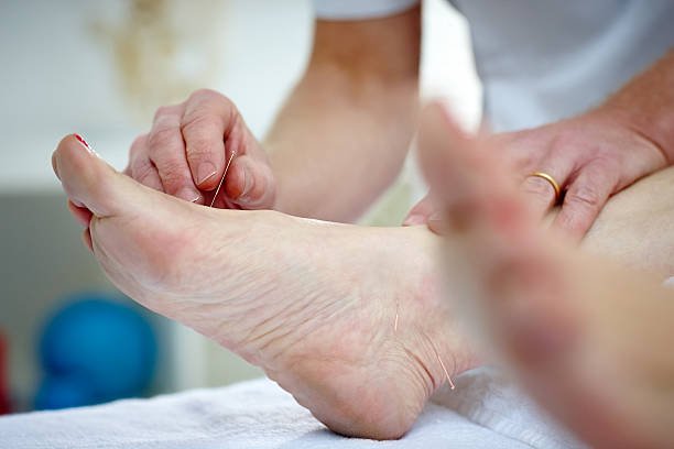 How Neoclassical Acupuncture Works: Treating the Root Cause and the Symptoms in One Session